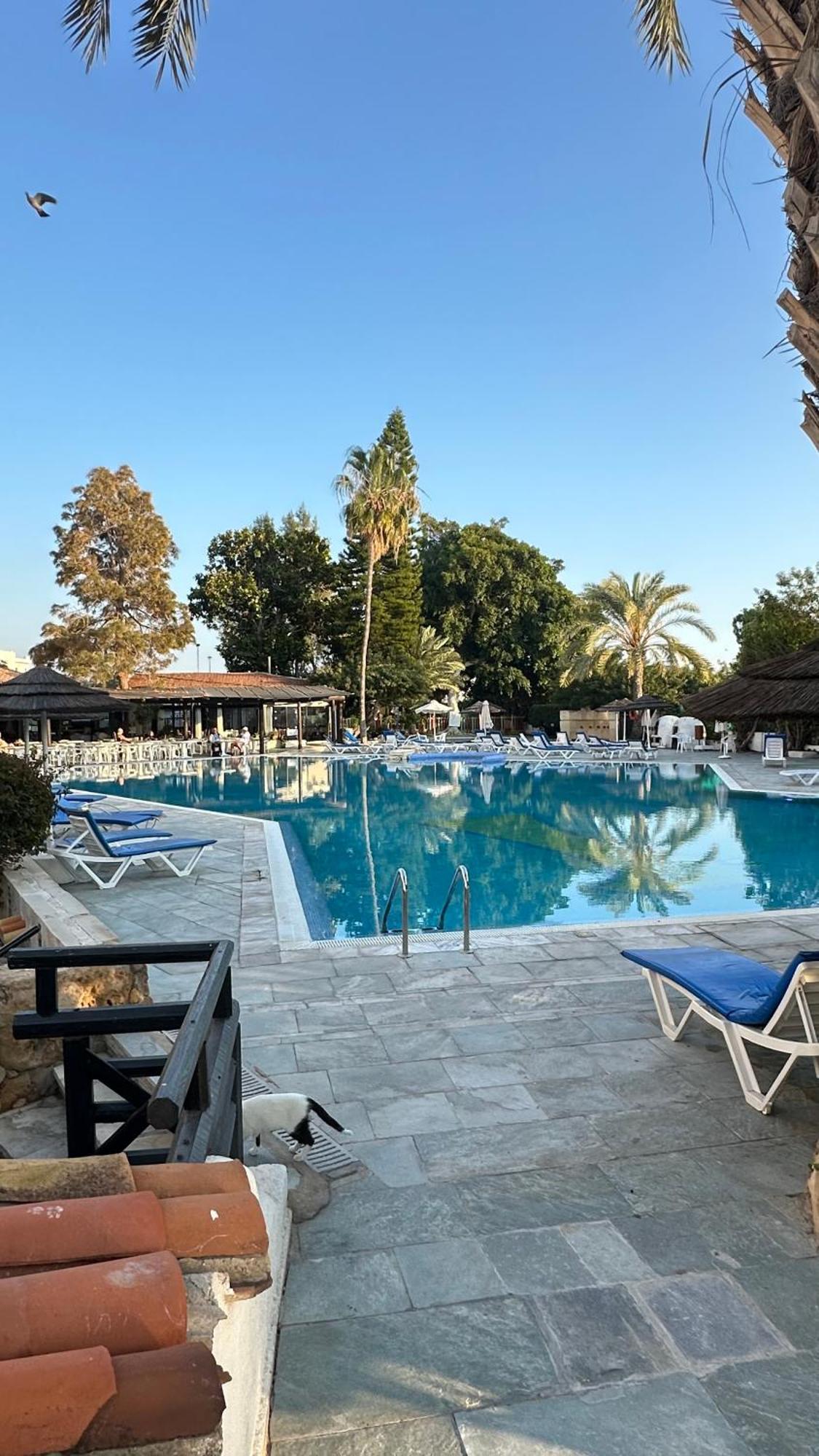 Paphos Gardens Studio Suite 外观 照片