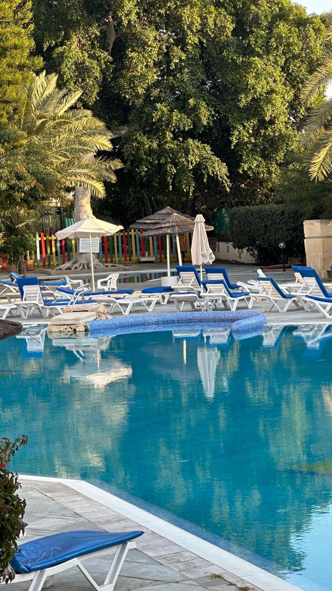 Paphos Gardens Studio Suite 外观 照片