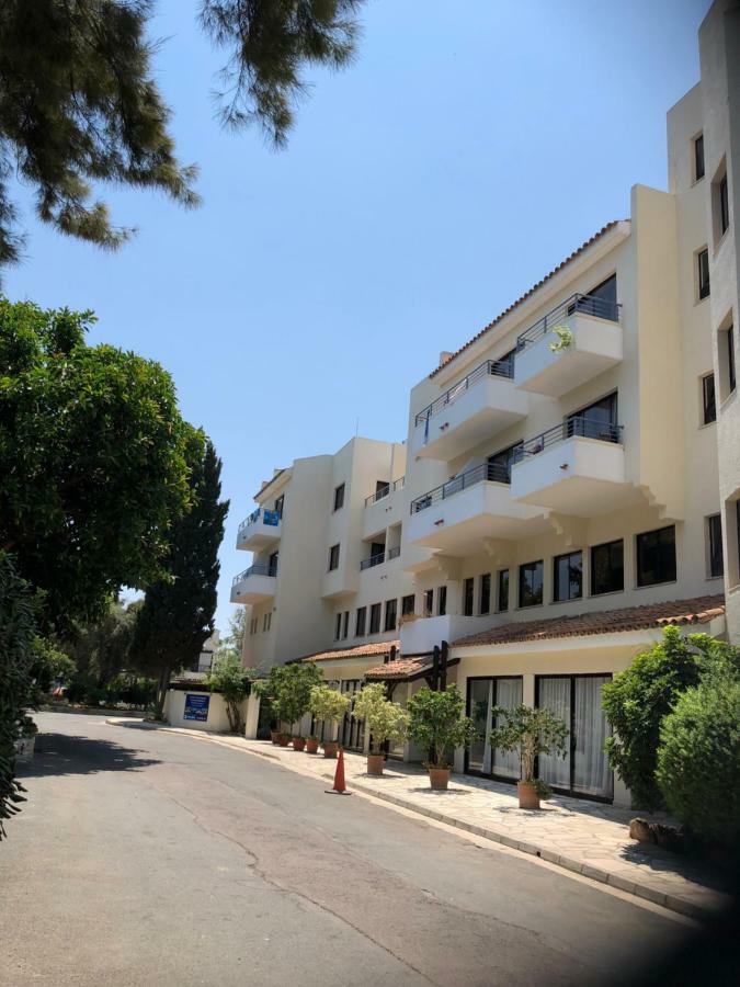 Paphos Gardens Studio Suite 外观 照片