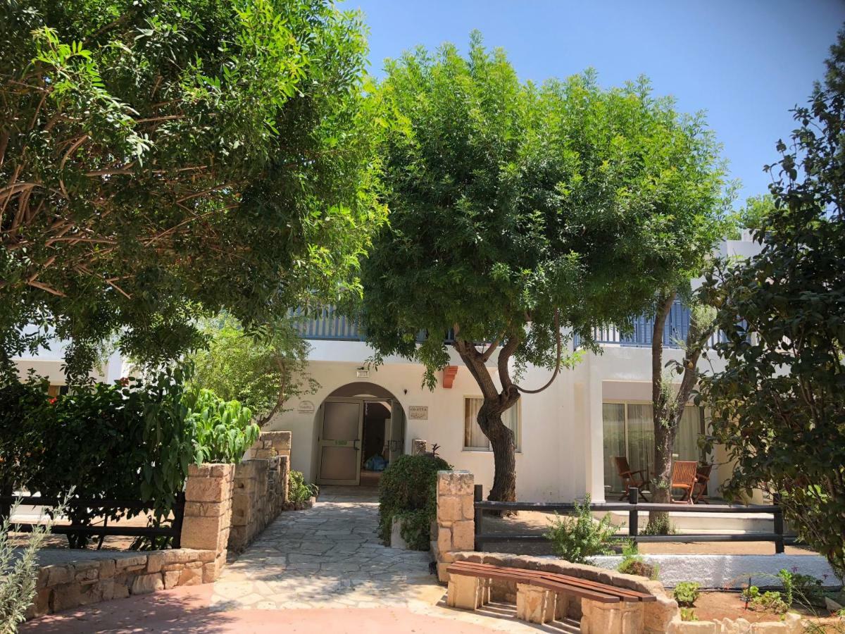 Paphos Gardens Studio Suite 外观 照片