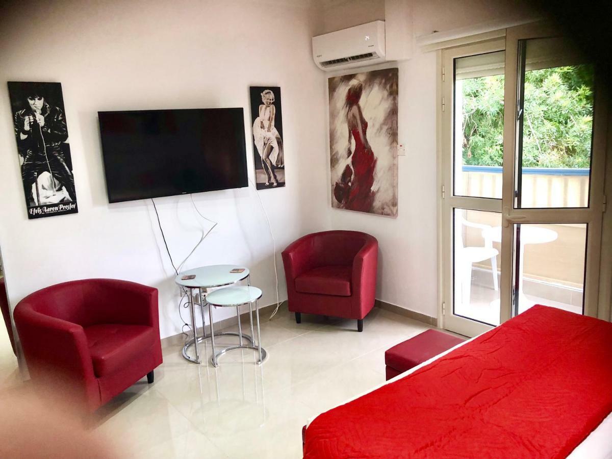 Paphos Gardens Studio Suite 外观 照片